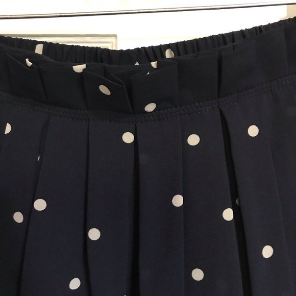 Size 4 J. Crew Navy & Cream Polka Dot Skirt - Picture 2 of 4